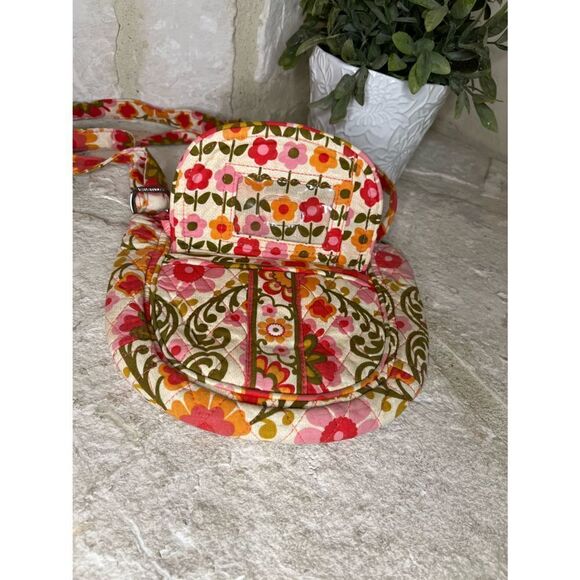 Vera Bradley Folkloric Lizzy saddle Crossbody - Picture 2 of 5